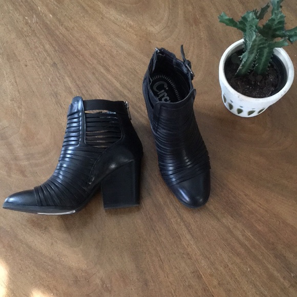 SOLD Circus Sam Edleman Black Desert Boots - Picture 2 of 5